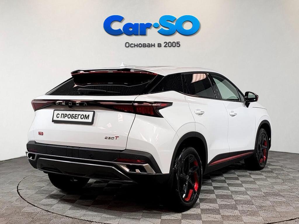 Omoda C5, I