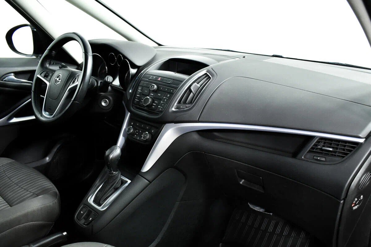 Opel Zafira, C