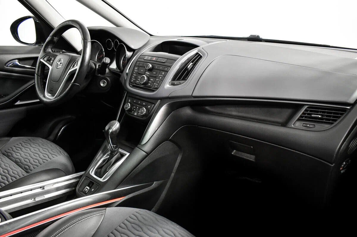 Opel Zafira, C