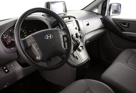 Hyundai Grand Starex, I