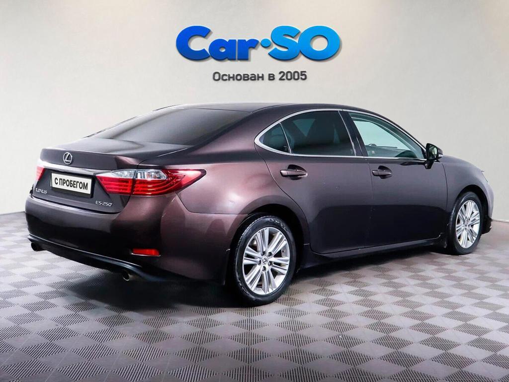 Lexus ES, VI
