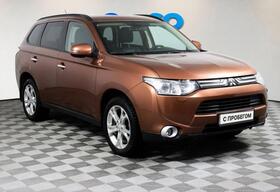 Mitsubishi Outlander, III