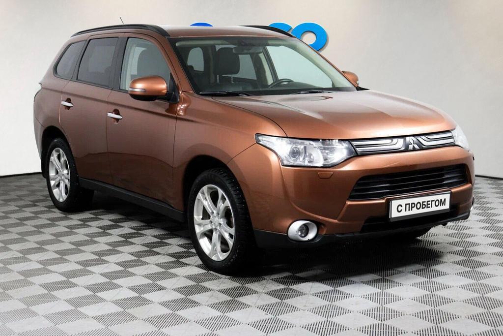 Mitsubishi Outlander, III