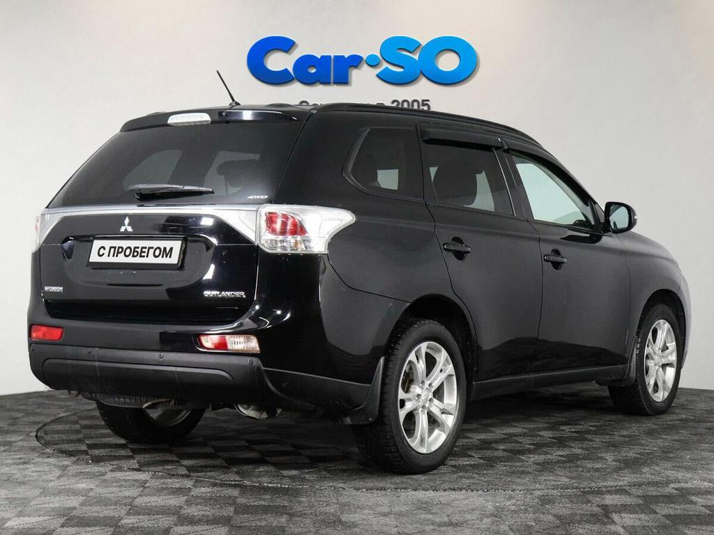 Mitsubishi Outlander, III