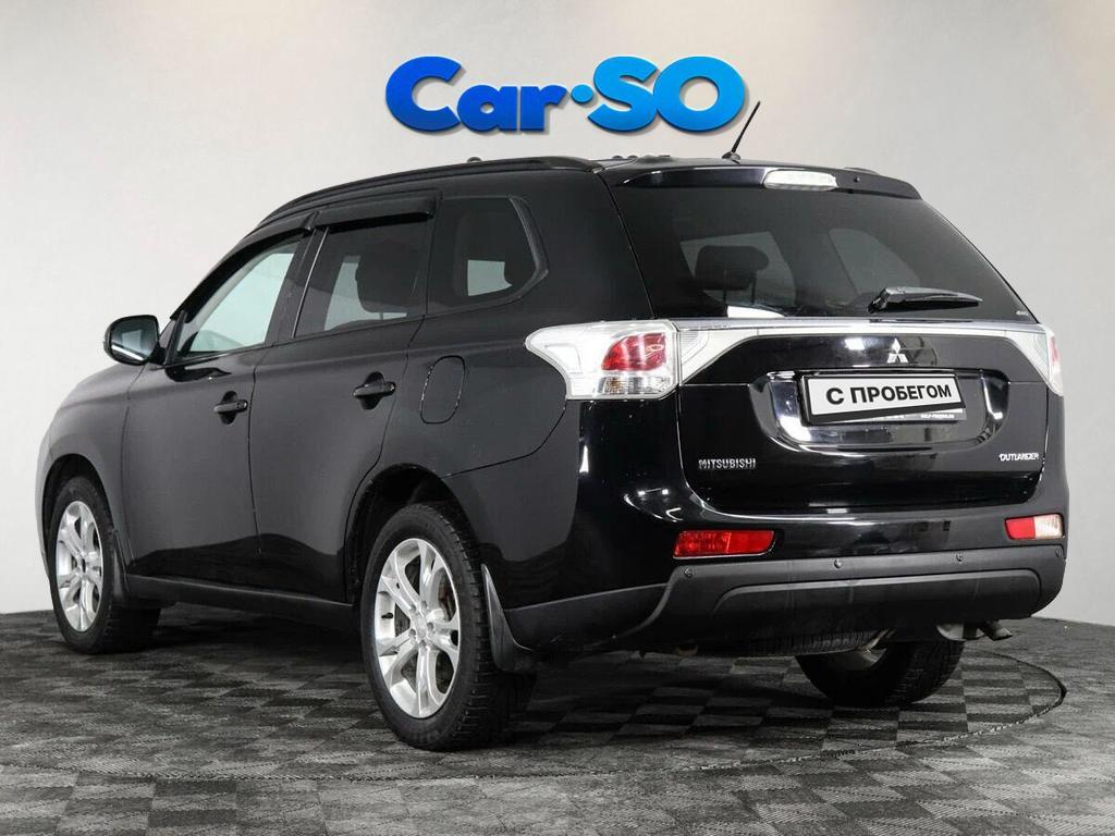 Mitsubishi Outlander, III