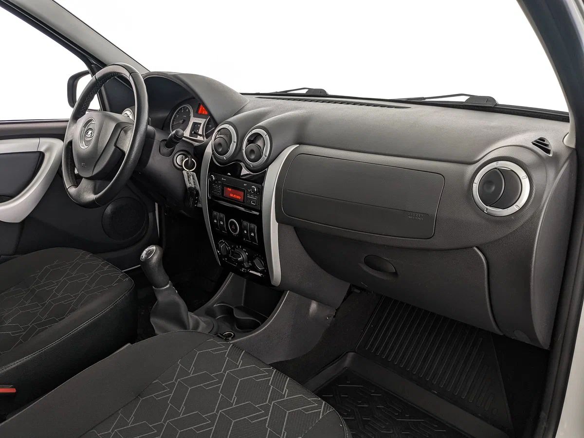 Lada Largus, I