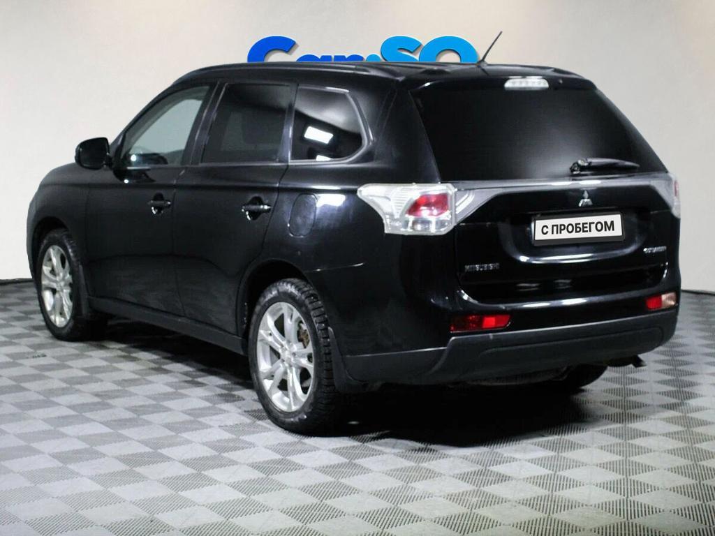 Mitsubishi Outlander, III