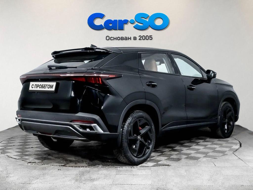 Omoda C5, I