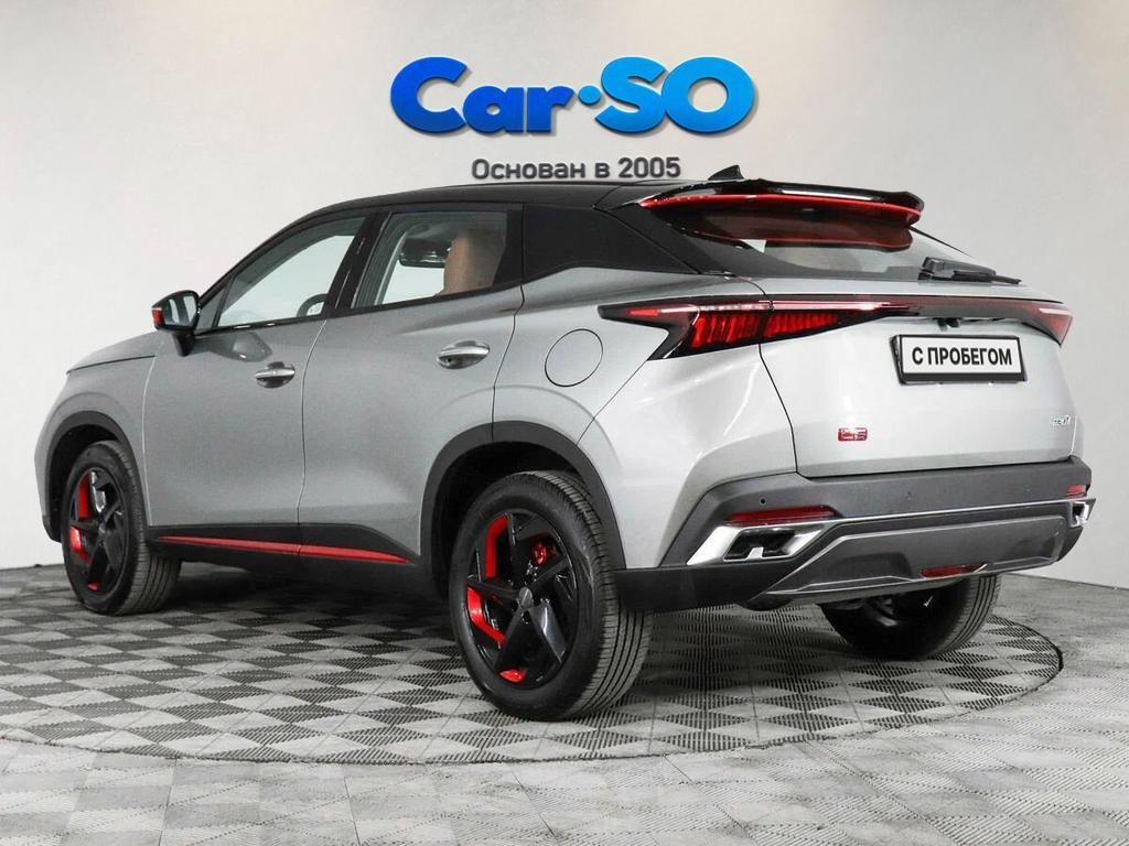 Omoda C5, I