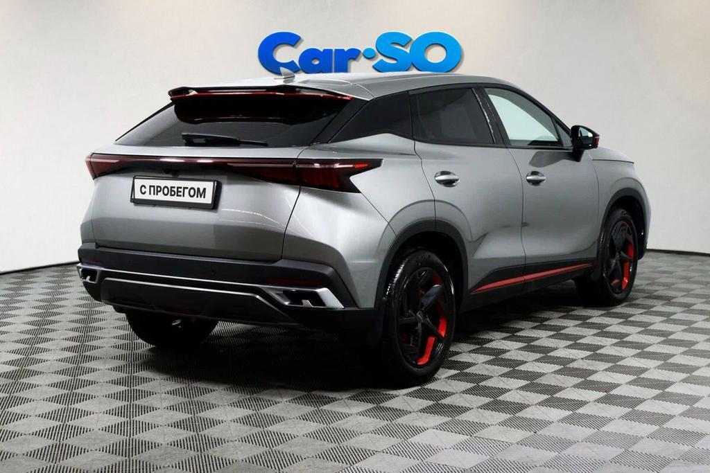 Omoda C5, I
