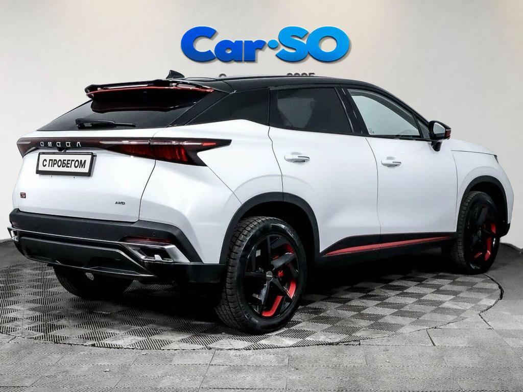 Omoda C5, I