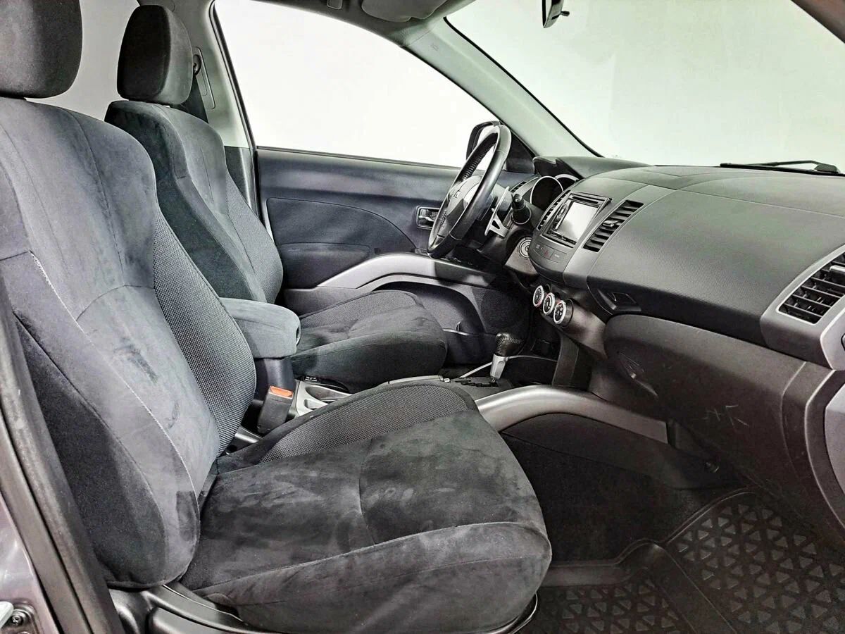 Mitsubishi Outlander, II
