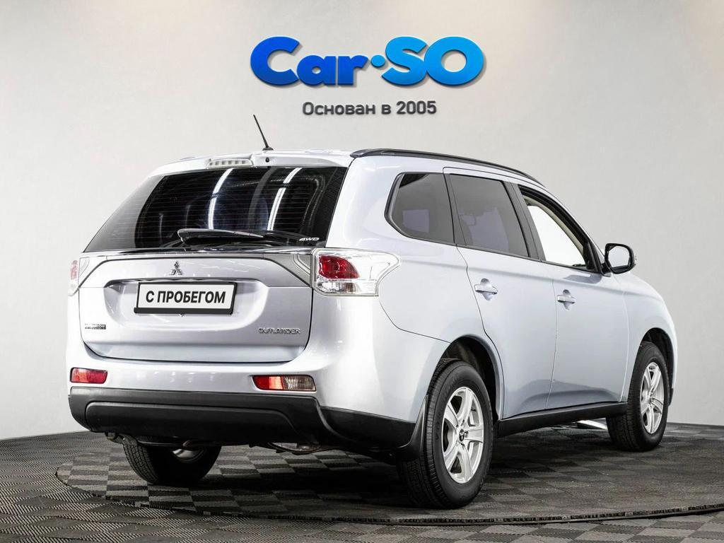 Mitsubishi Outlander, III