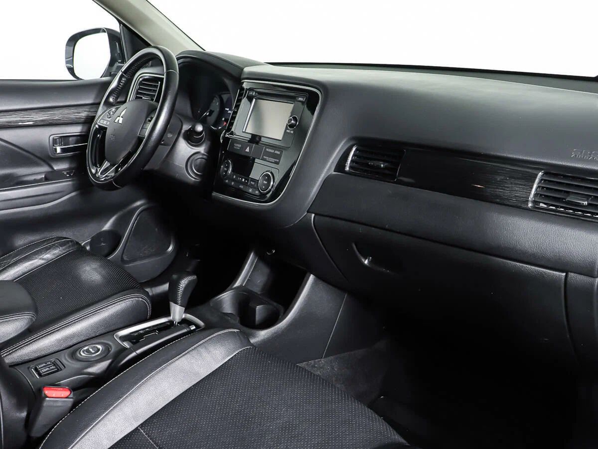 Mitsubishi Outlander, III Рестайлинг 2