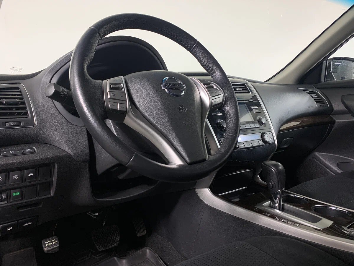Nissan Teana, III