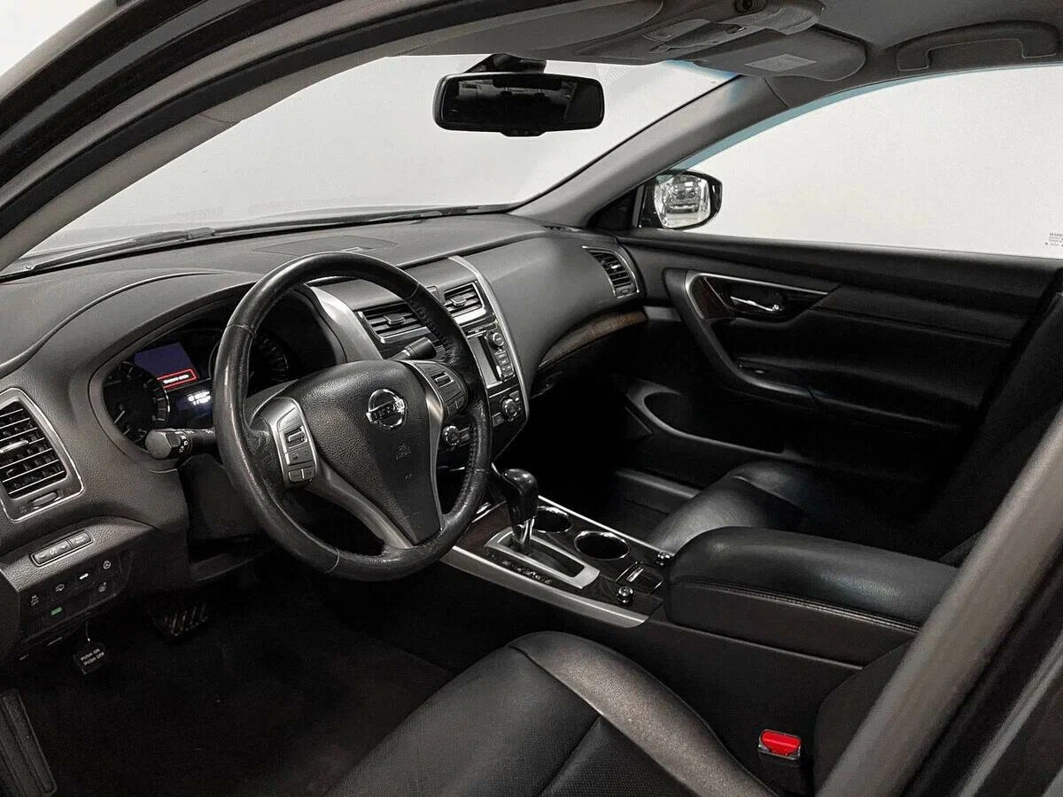 Nissan Teana, III