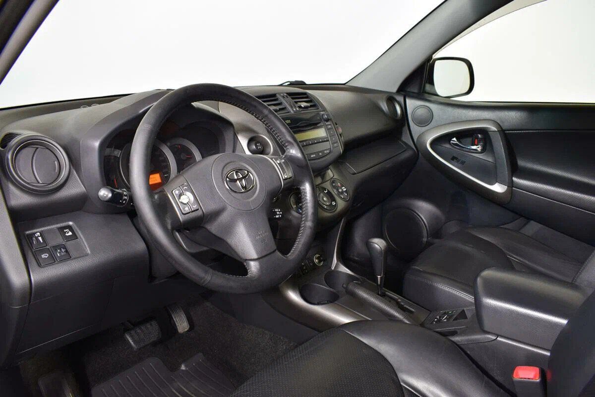 Toyota RAV4, III (XA30)
