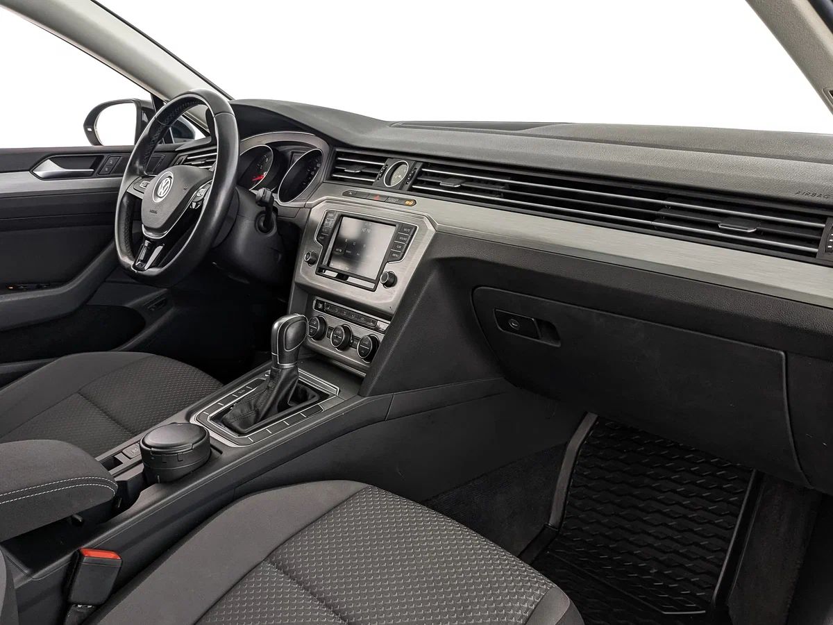 Volkswagen Passat, B8