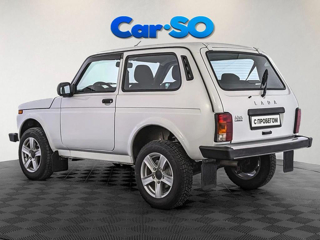 Lada Niva Legend