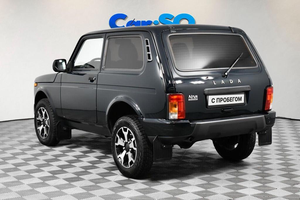 Lada Niva Legend