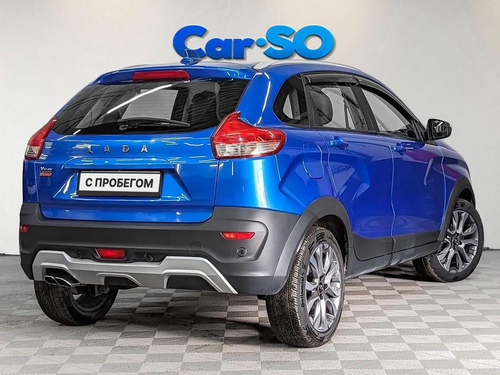 Lada XRAY, I