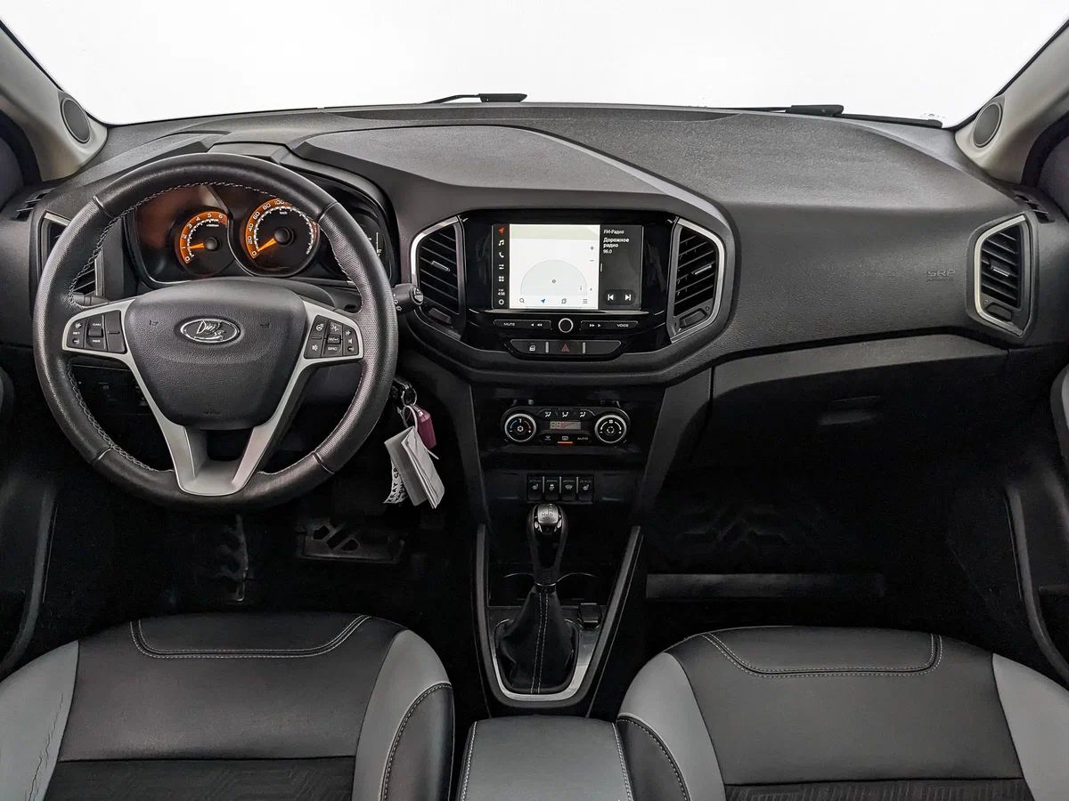 Lada XRAY, I