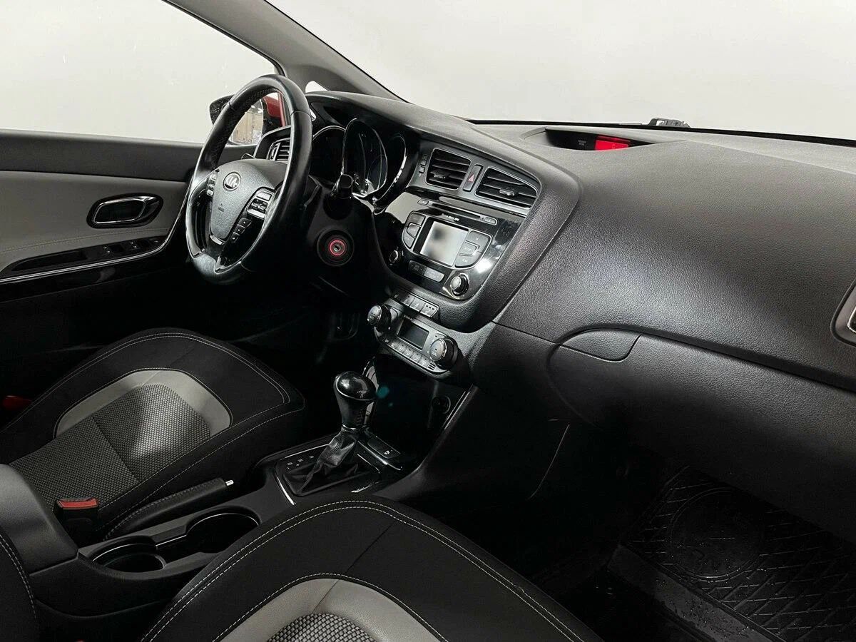 KIA Ceed, II