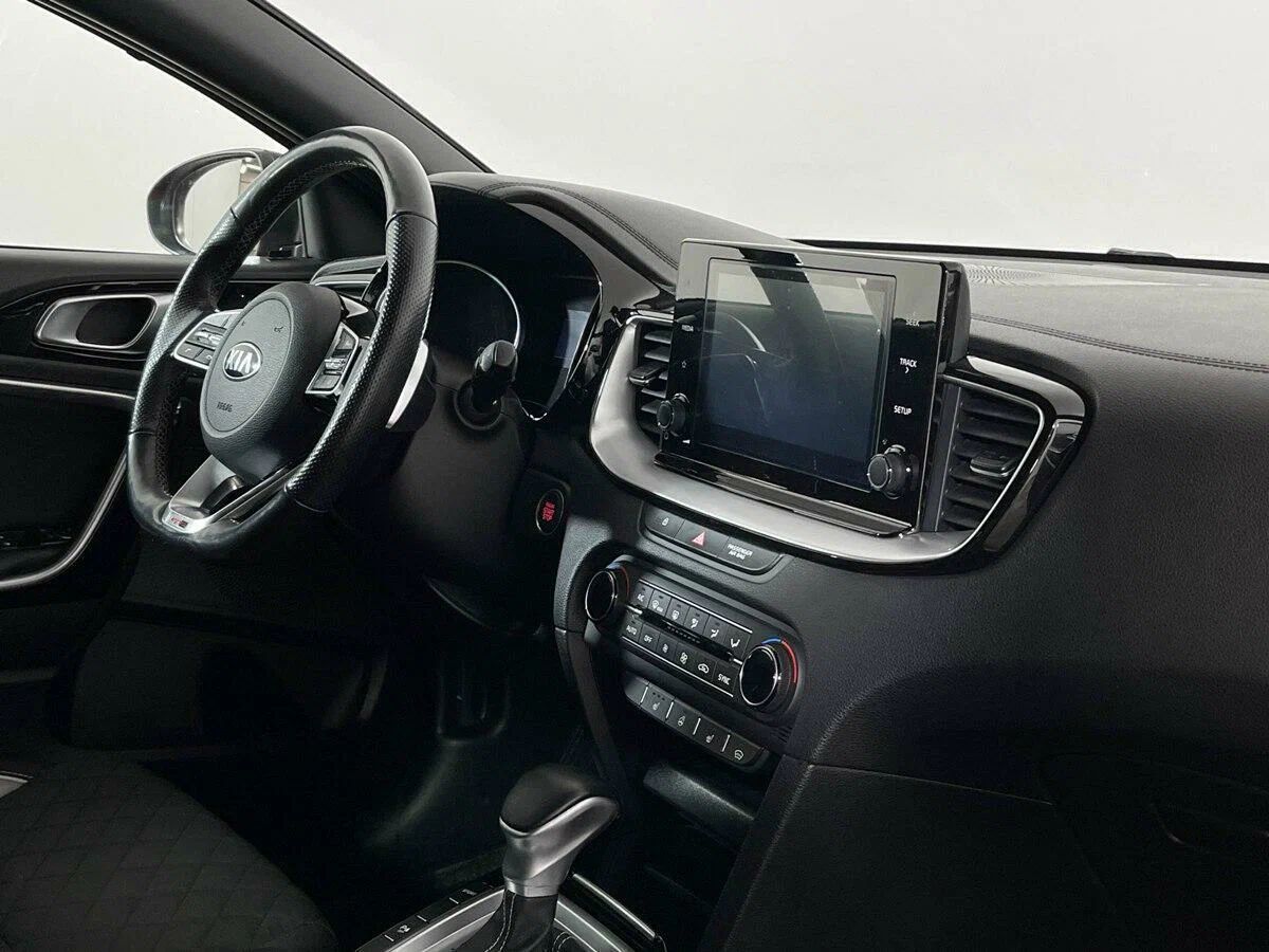 KIA Proceed, I