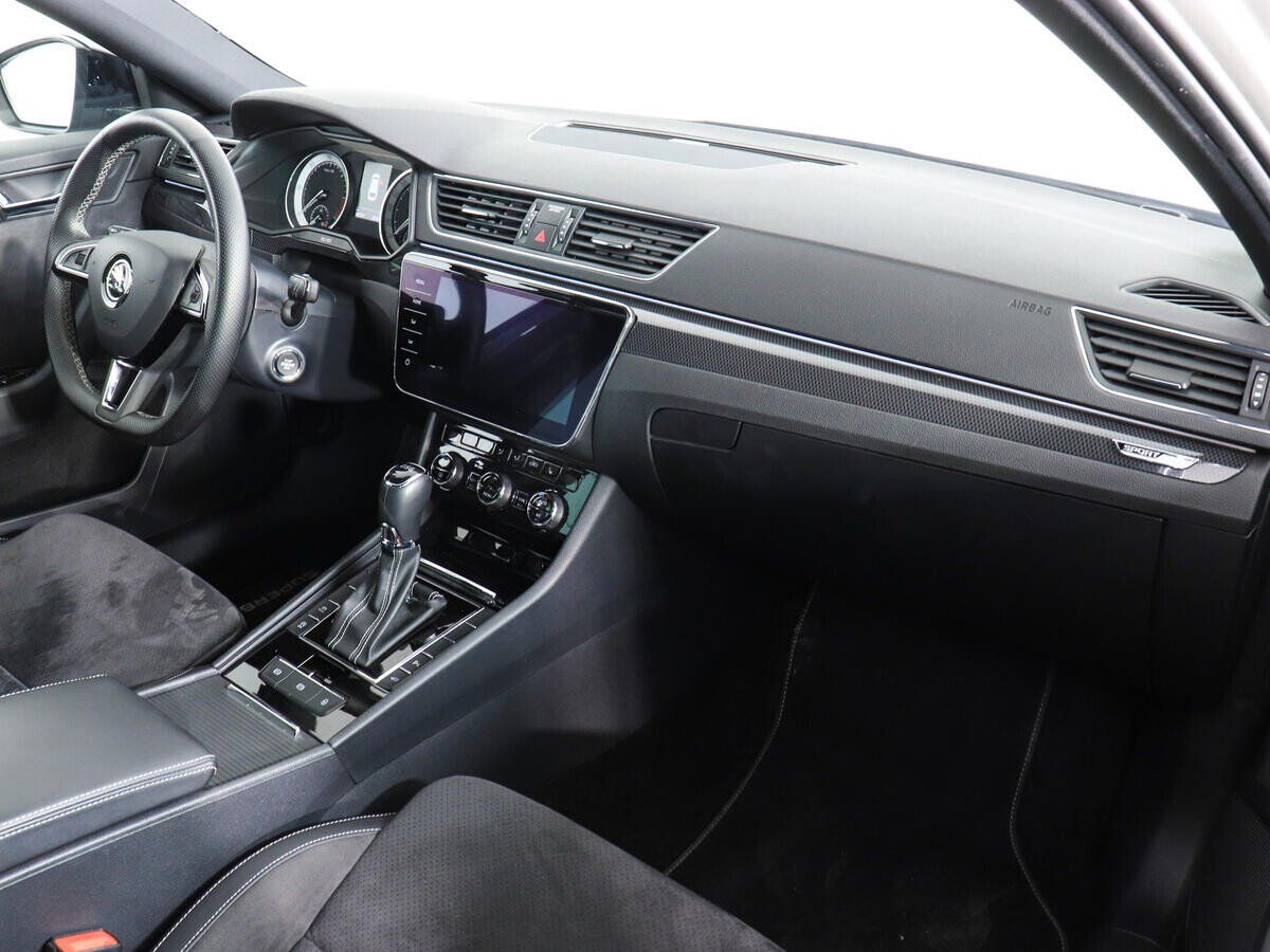 Skoda Superb, III