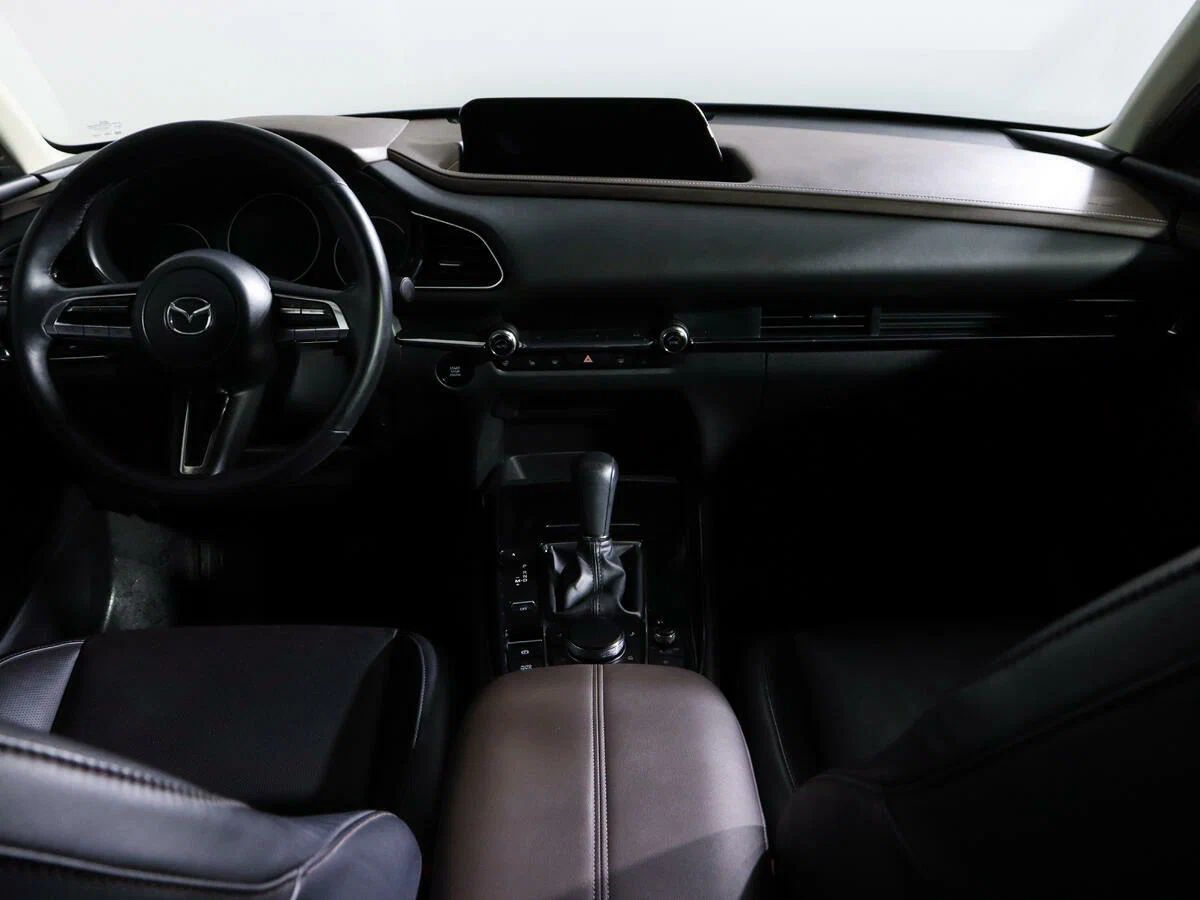 Mazda CX-30, I