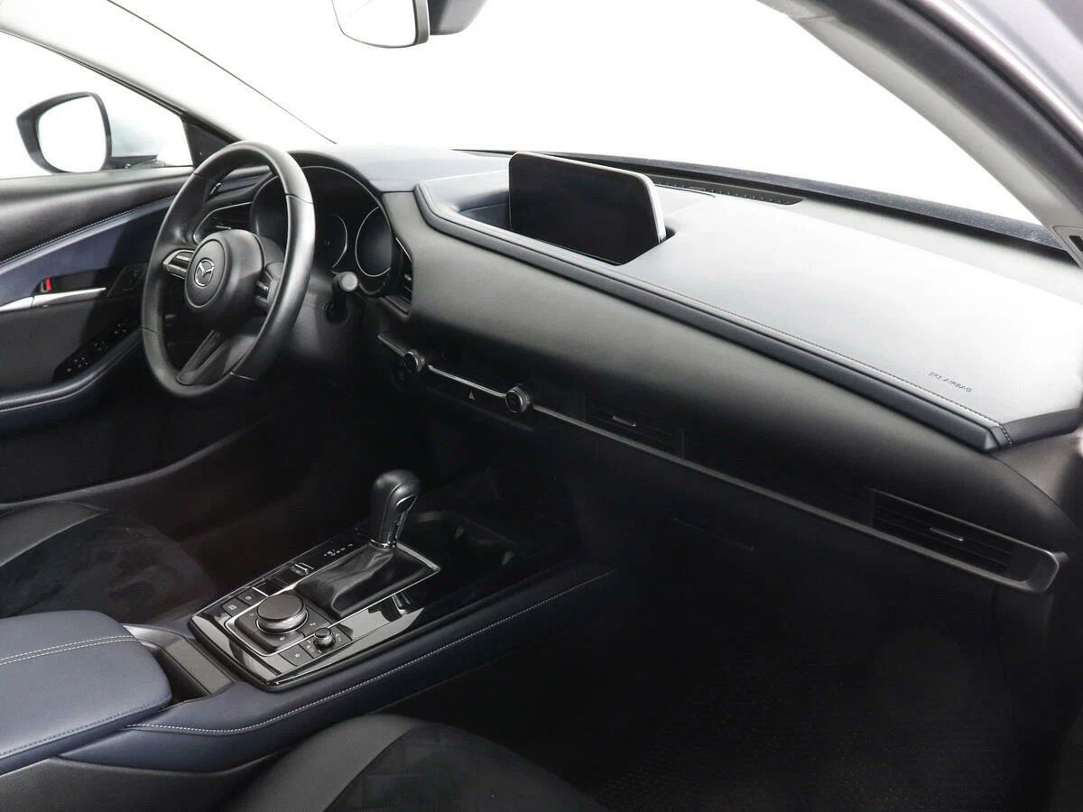 Mazda CX-30, I