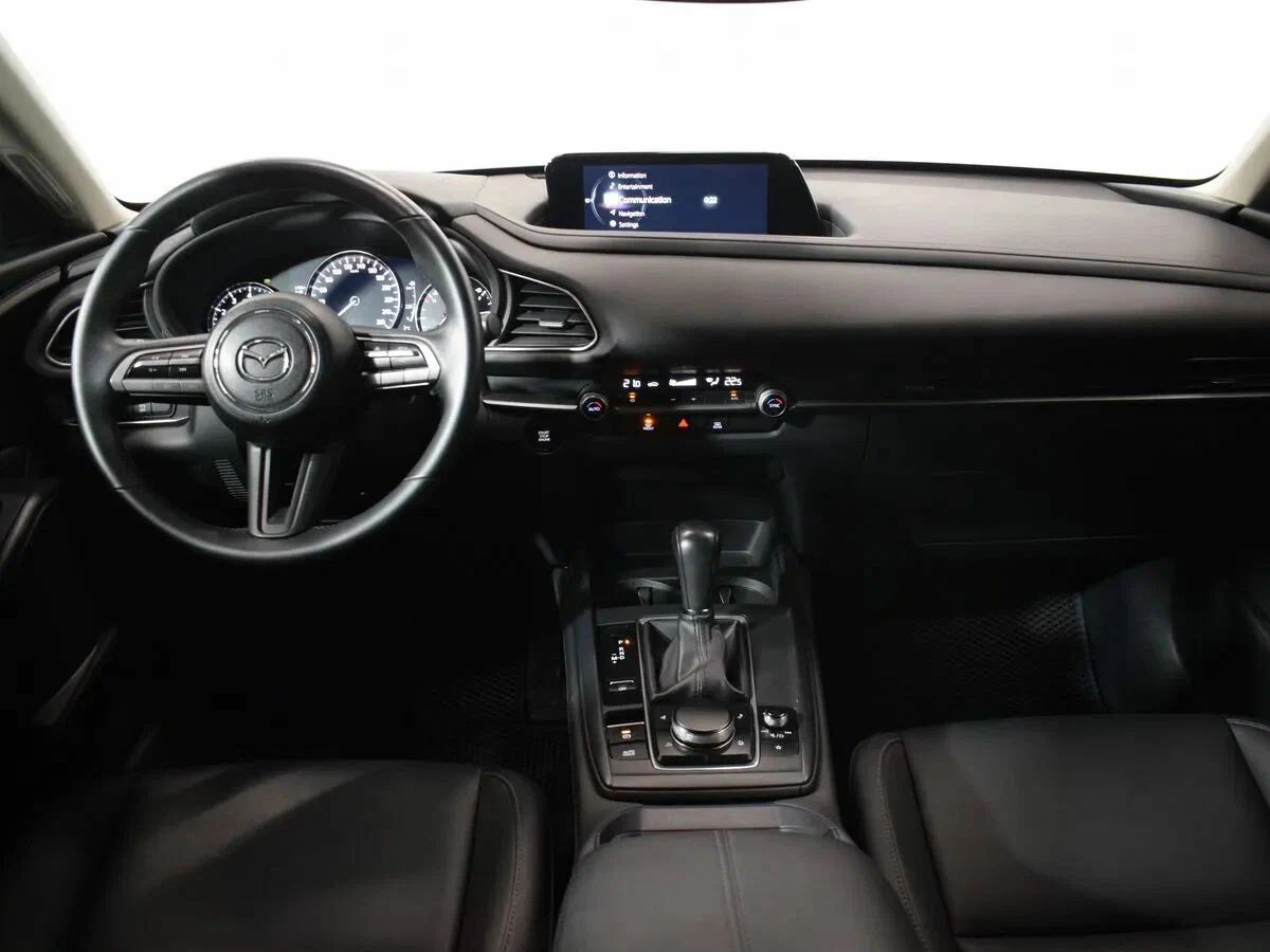 Mazda CX-30, I