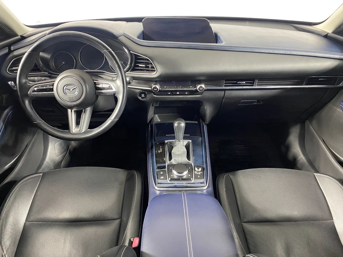 Mazda CX-30, I