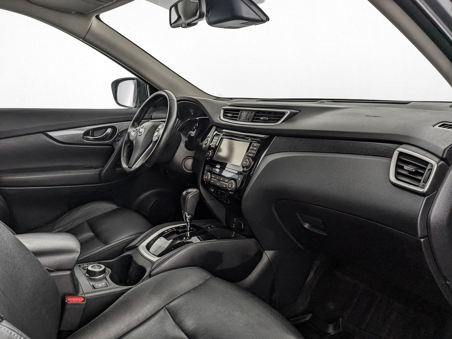 Nissan X-Trail, III