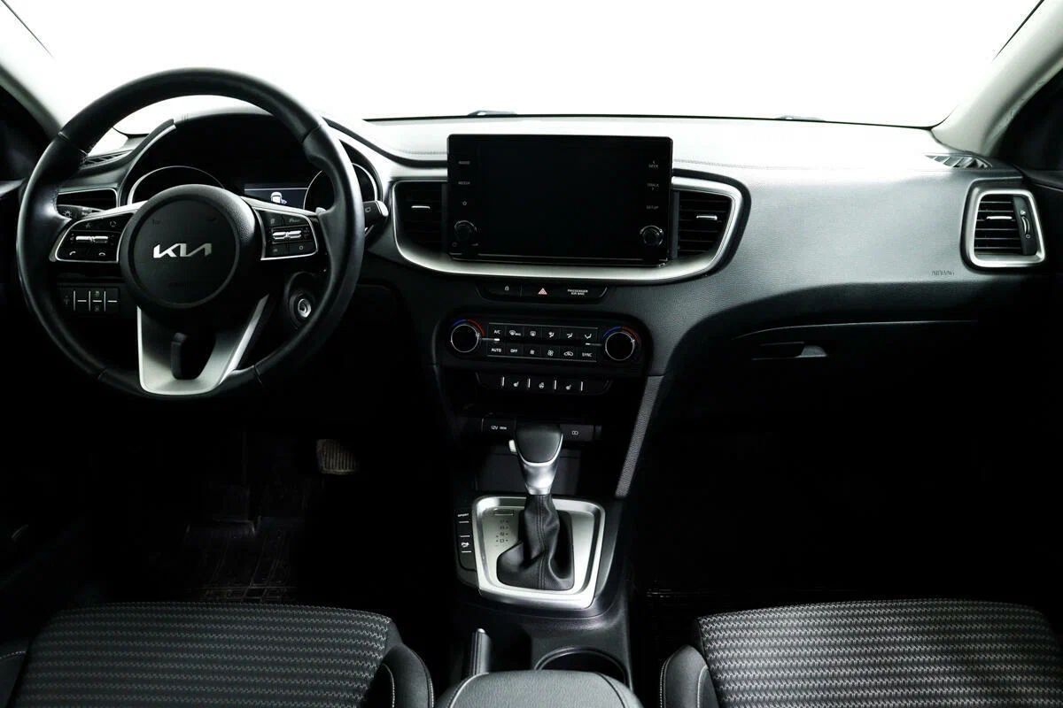 KIA XCeed, I