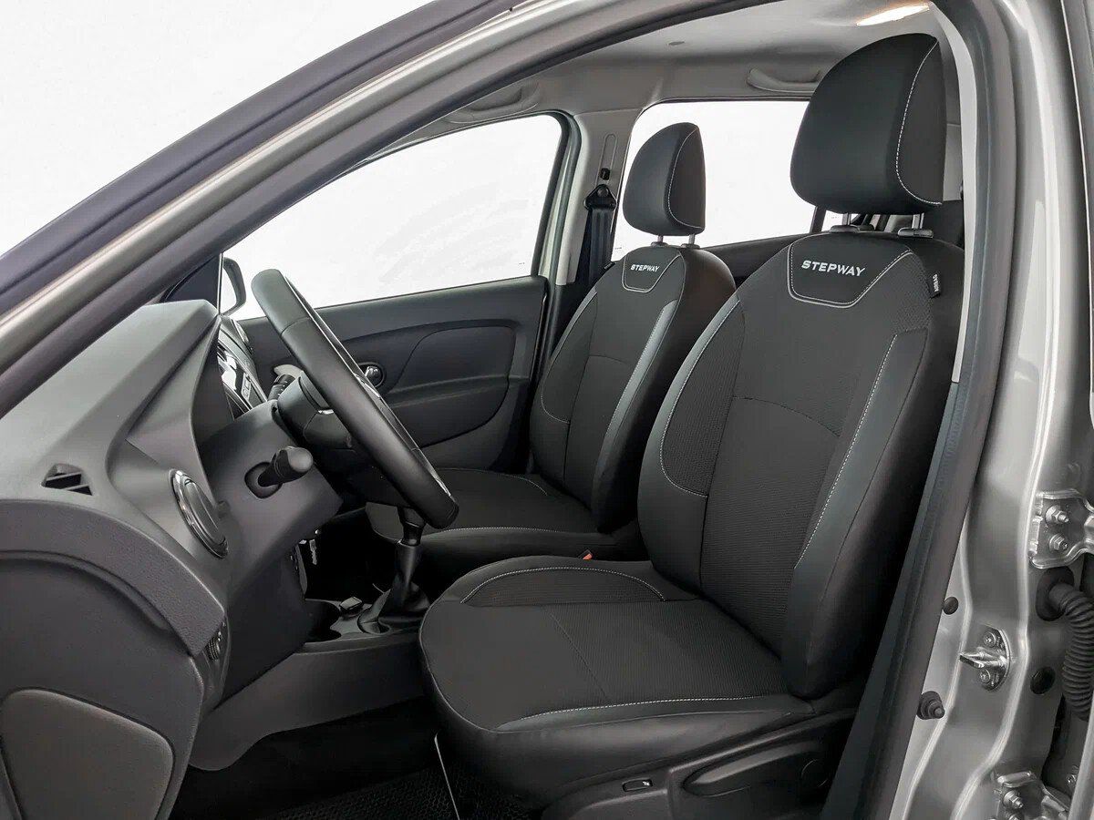 Renault Sandero, II Рестайлинг