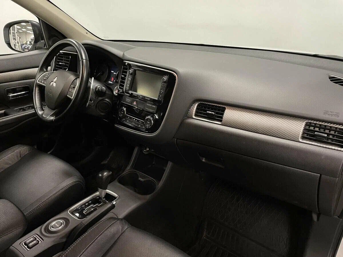 Mitsubishi Outlander, III Рестайлинг