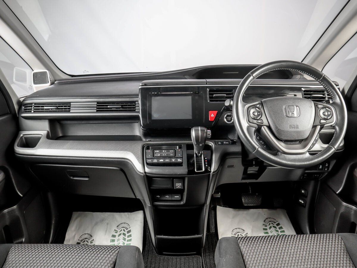 Honda Stepwgn, V