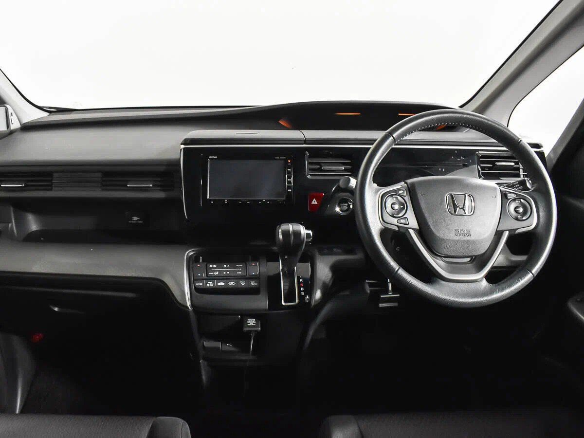 Honda Stepwgn, V