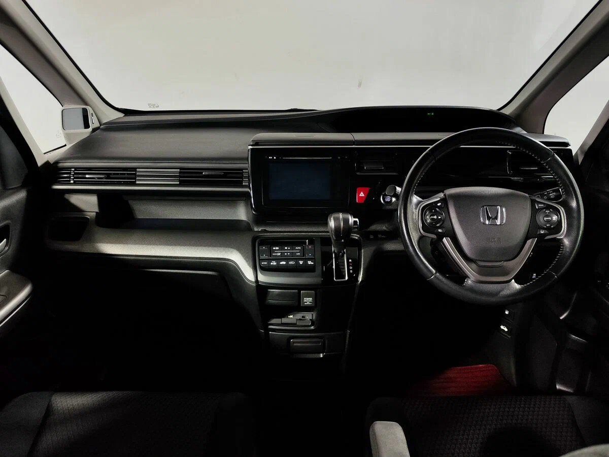 Honda Stepwgn, V