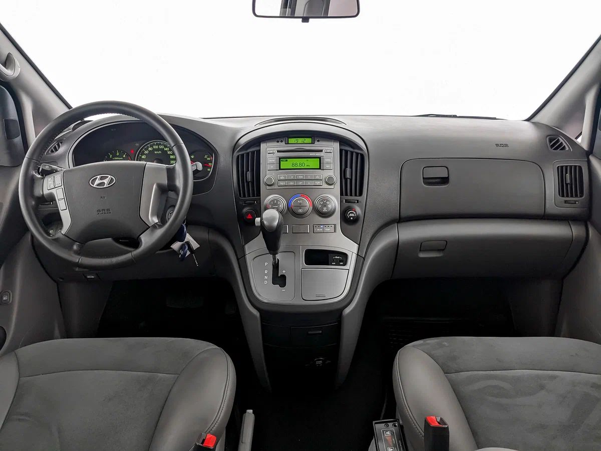 Hyundai H-1, II