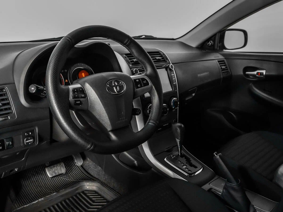 Toyota Corolla, X (E140, E150) Рестайлинг