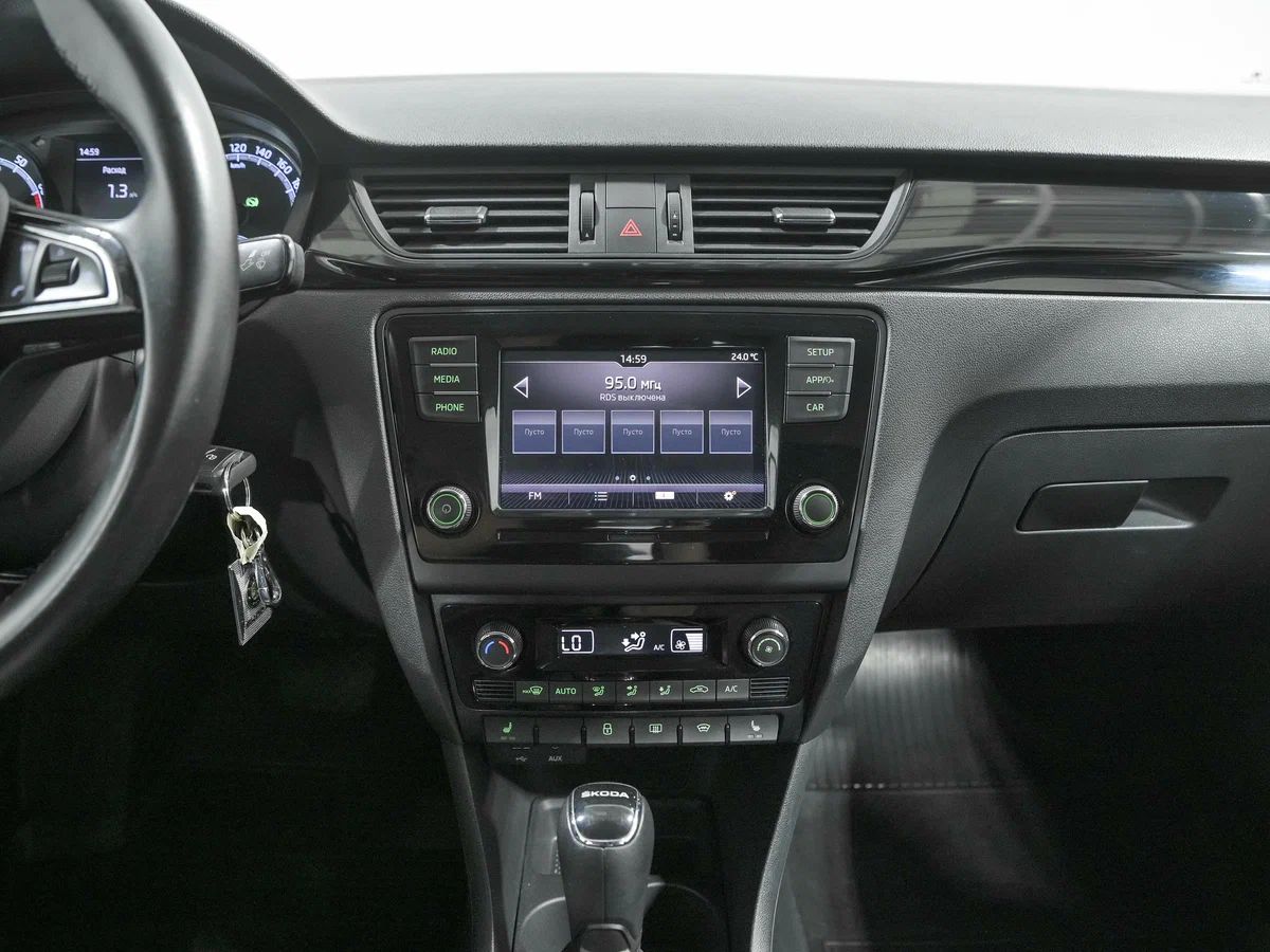 Skoda Rapid, I Рестайлинг
