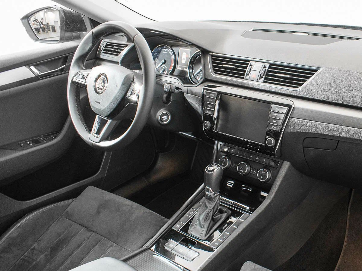 Skoda Superb, III
