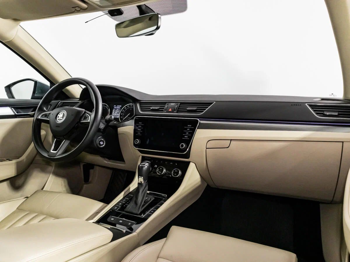 Skoda Superb, III