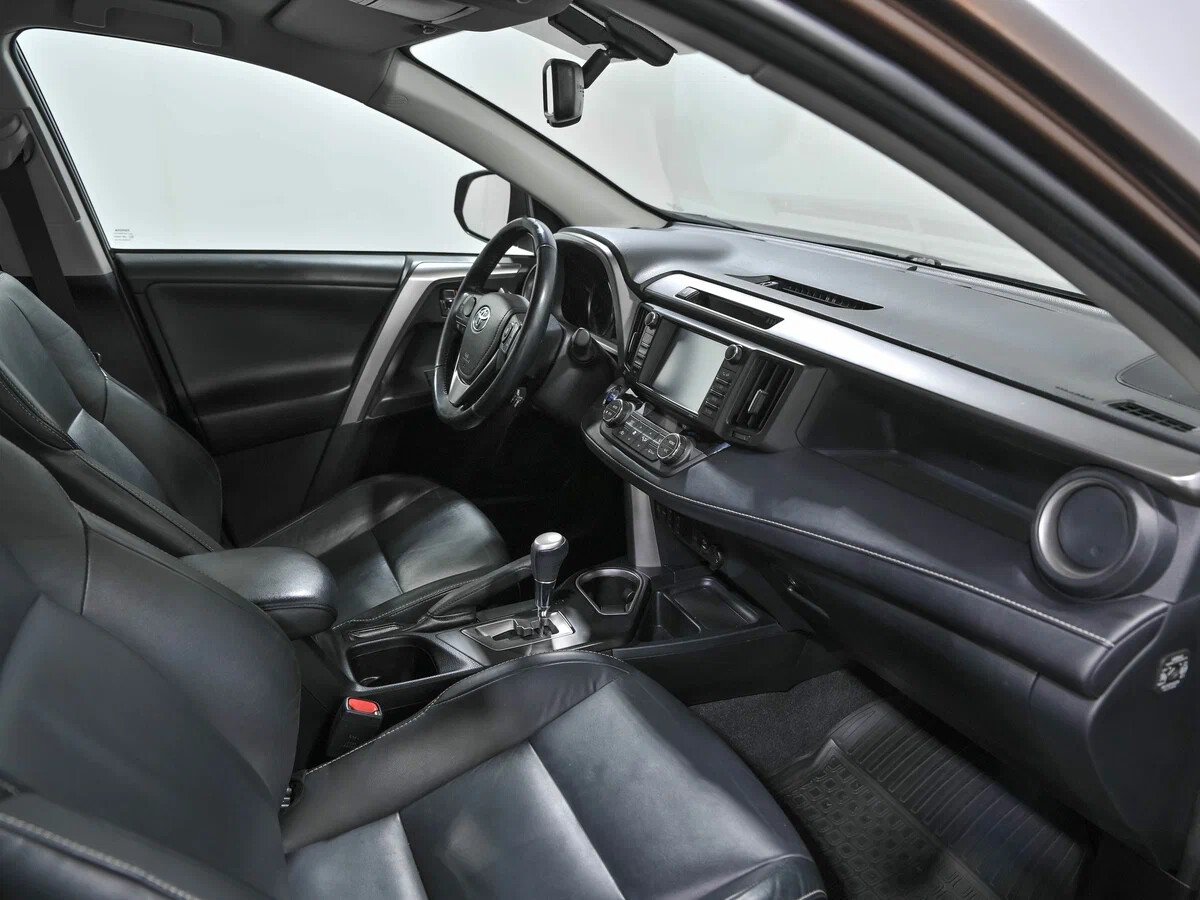 Toyota RAV4, IV (XA40) Рестайлинг