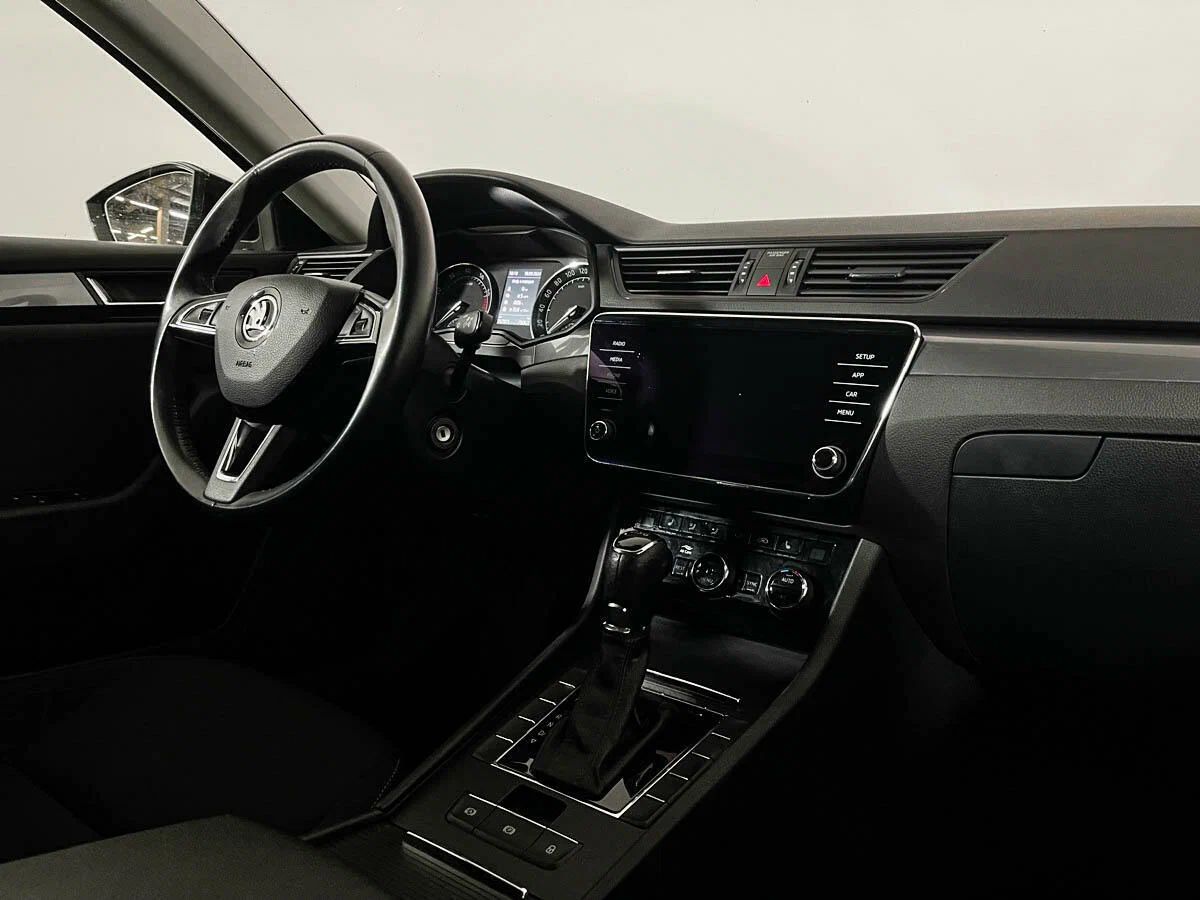 Skoda Superb, III