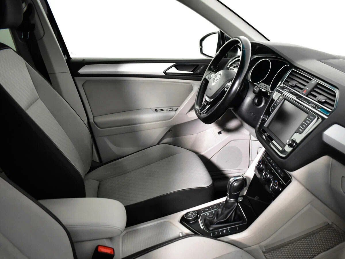 Volkswagen Tiguan, II