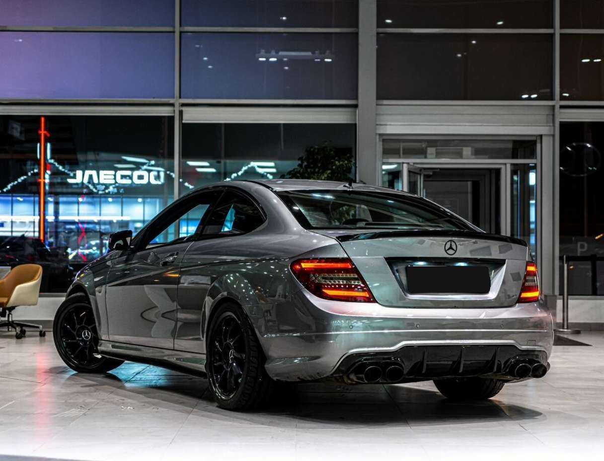 Mercedes benz C-Класс