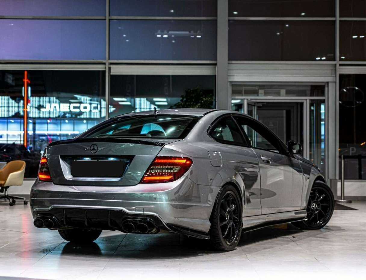Mercedes benz C-Класс